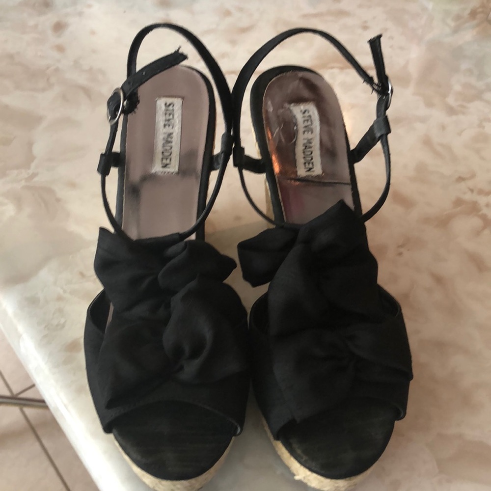 Steve Madden wedges!!